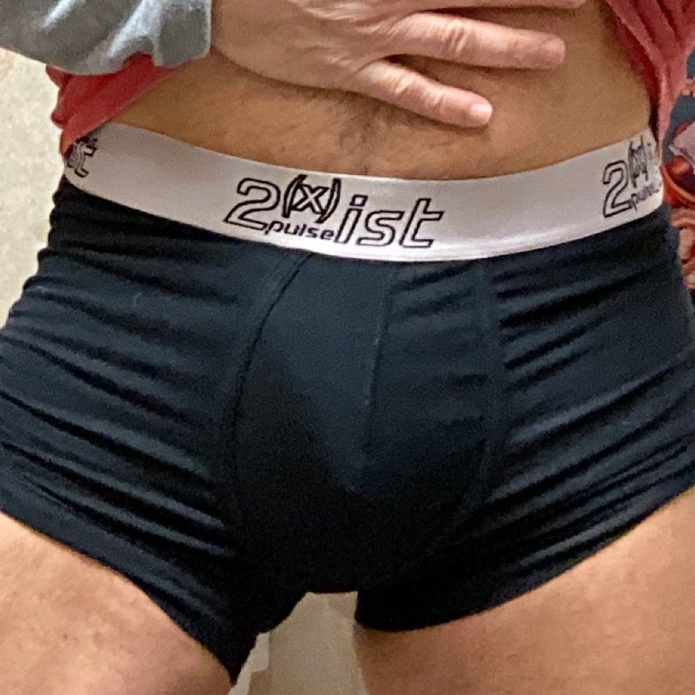 2Xist, black, trunk,medium
